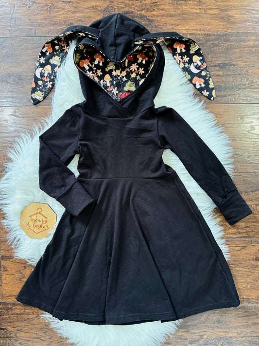GWM Bunny Dress, Black Cottagecore Frogs, 4T-7